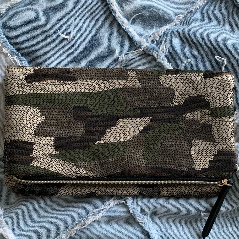 Stella & Dot camo sequin clutch
